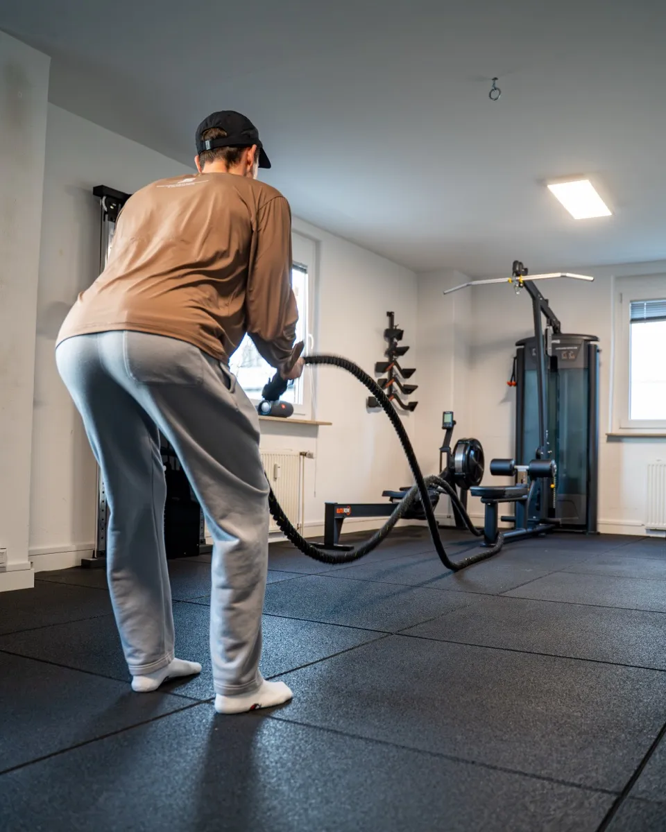 Training mit Battle Rope im COMOVA Studio Bonn